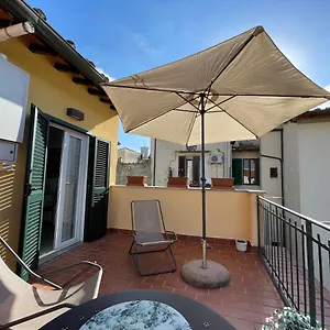 https://amorinos-flat-florence-center-with-terrace.it-tuscanyhotel.com